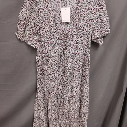 NOBODYS CHILD LIA MIDI DRESS IN DITSY CREAM - UK 10