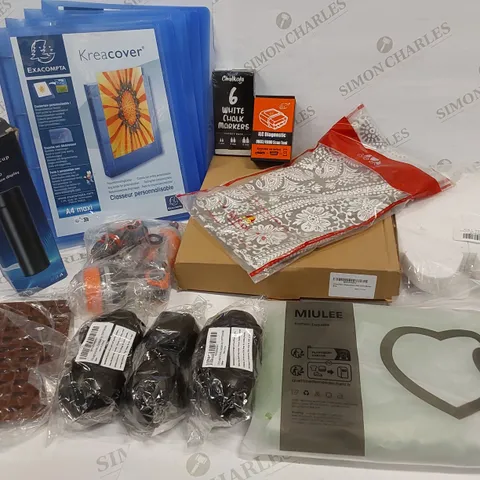 16 BRAND NEW ITEMS TO INCLUDE: 4 X A4 FOLDERS, 6 WHITE CHALK MARKERS, RETRO THERMOMETER WALL CLOCK
