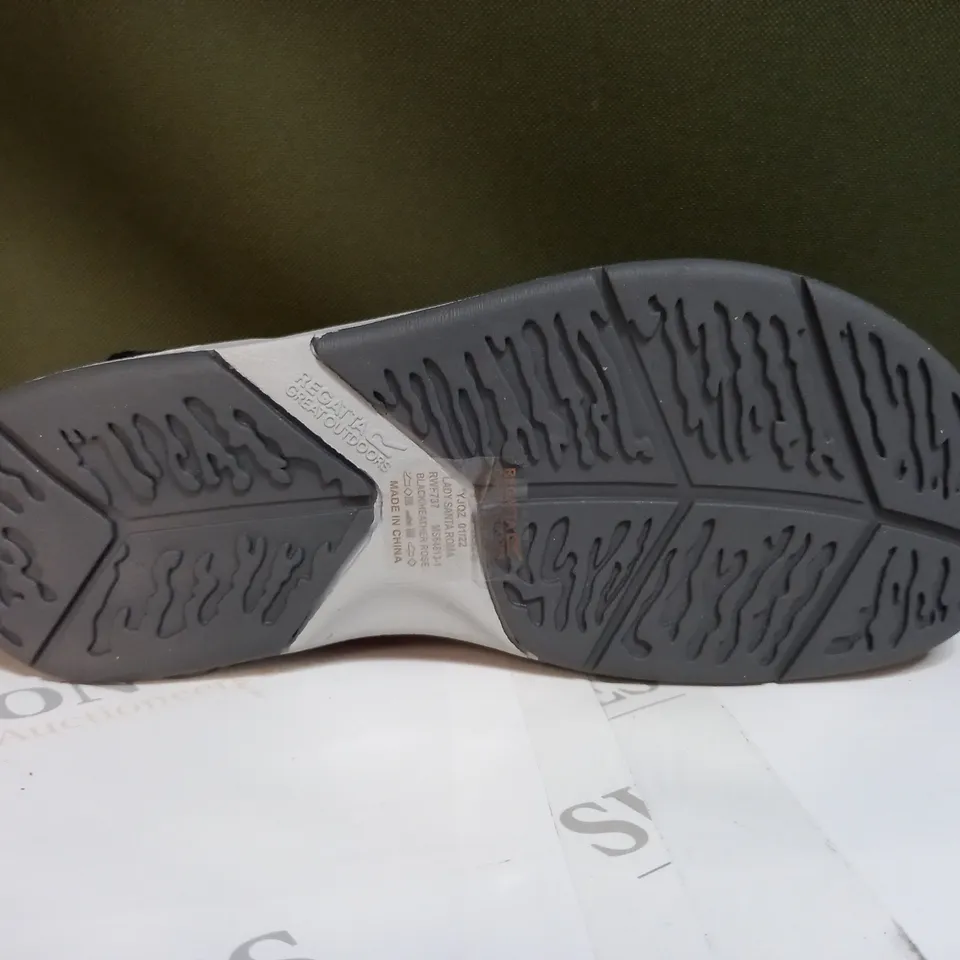 REGATTA LADY ROMA SANDALS SIZE 6