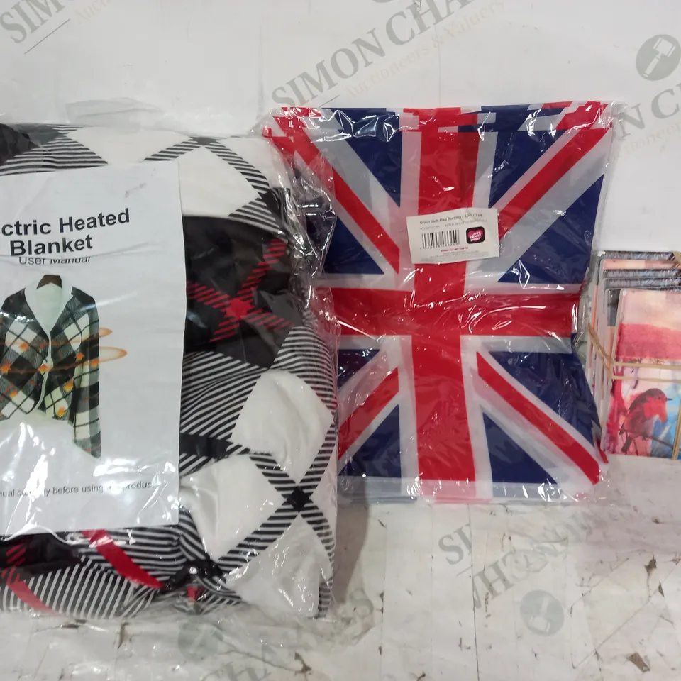 BOX OF APPROXIMATELY 20 ASSORTED HOUSEHOLD ITEMS TO INCLUDE WINTER FOREST COASTERS, UNION JACK FLG BUNTING, ELECTRIC HEATED BLANKET, ETC