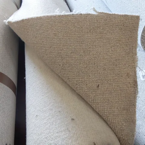 ROLL OF QUALITY HEATHCOTE LIMED OAK CARPET - APPROXIMATELY 4 x 3.53m