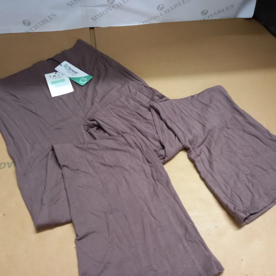 TALA WIDE LEG TROUSERS IN MOCHA - LARGE 