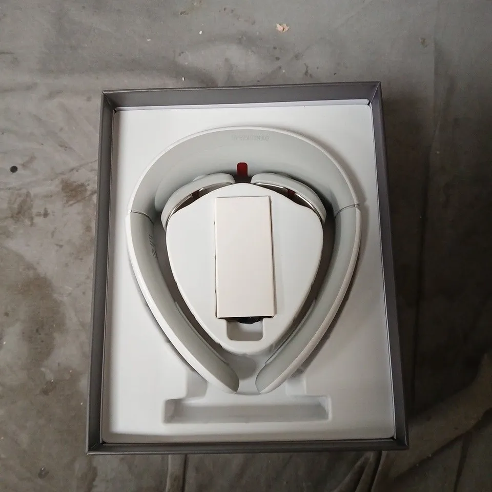 BLISS & BEYOND 3D INTELLIGENT NECK MASSAGER – BOXED