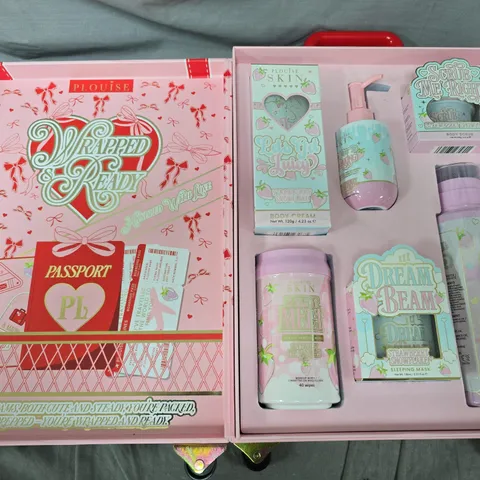P.LOUISE WRAPPED & READY SUITCASE BEAUTY SET 