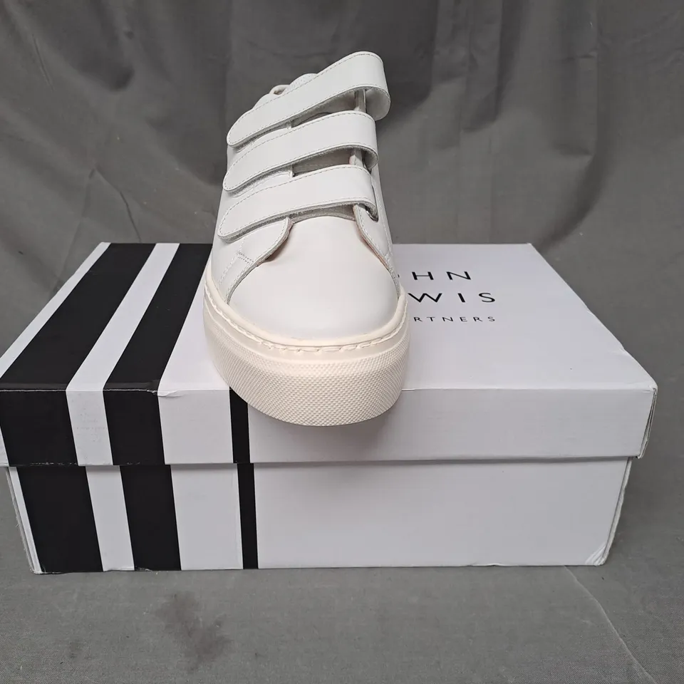 BOXED PAIR OF JOHN LEWIS FAWNE SHOES IN WHITE SIZE 6