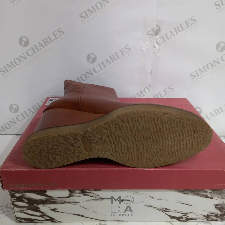 BOXED MODA IN PELLE AMBALINE TAN LEATHER BOOTS - SIZE 40