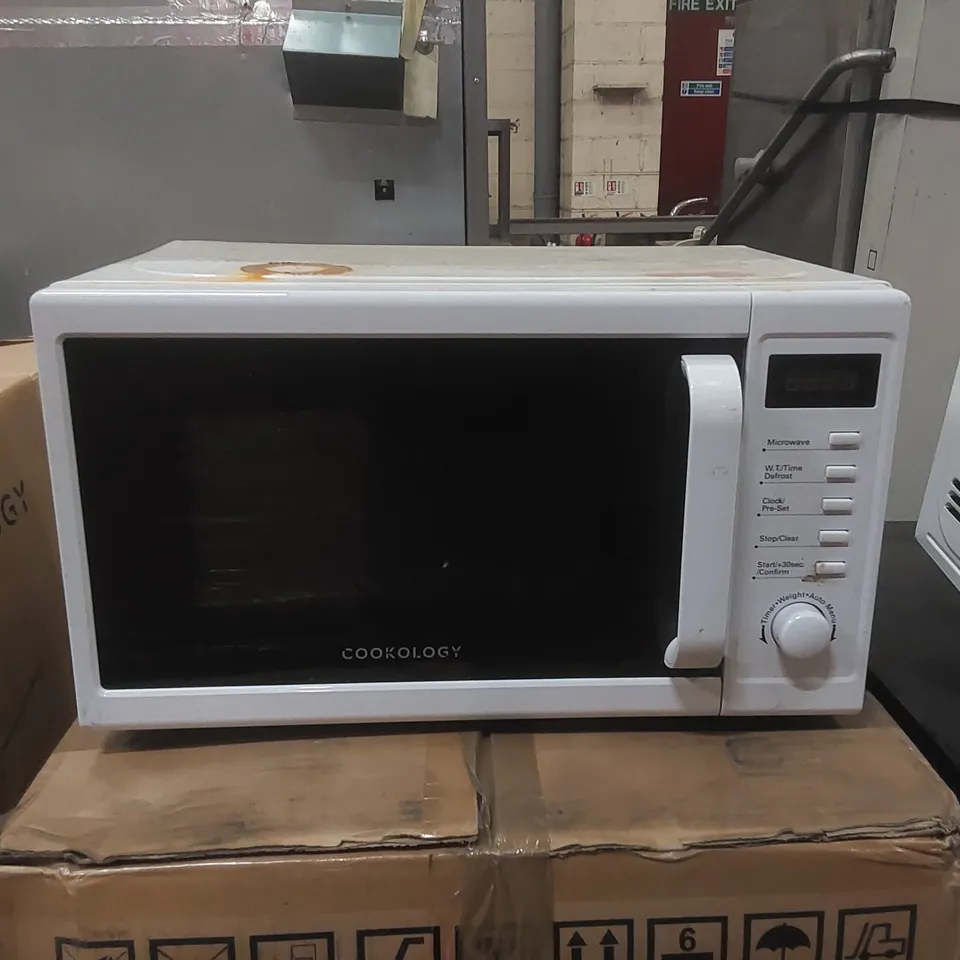 COOKOLOGY CFSDI20LWH 20L FREESTANDING MICROWAVE 800W – WHITE
