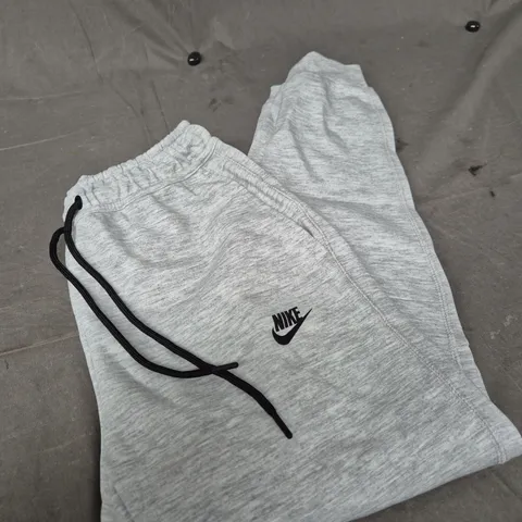 NIKE TECH FLEECE JOGGERS SIZE M 