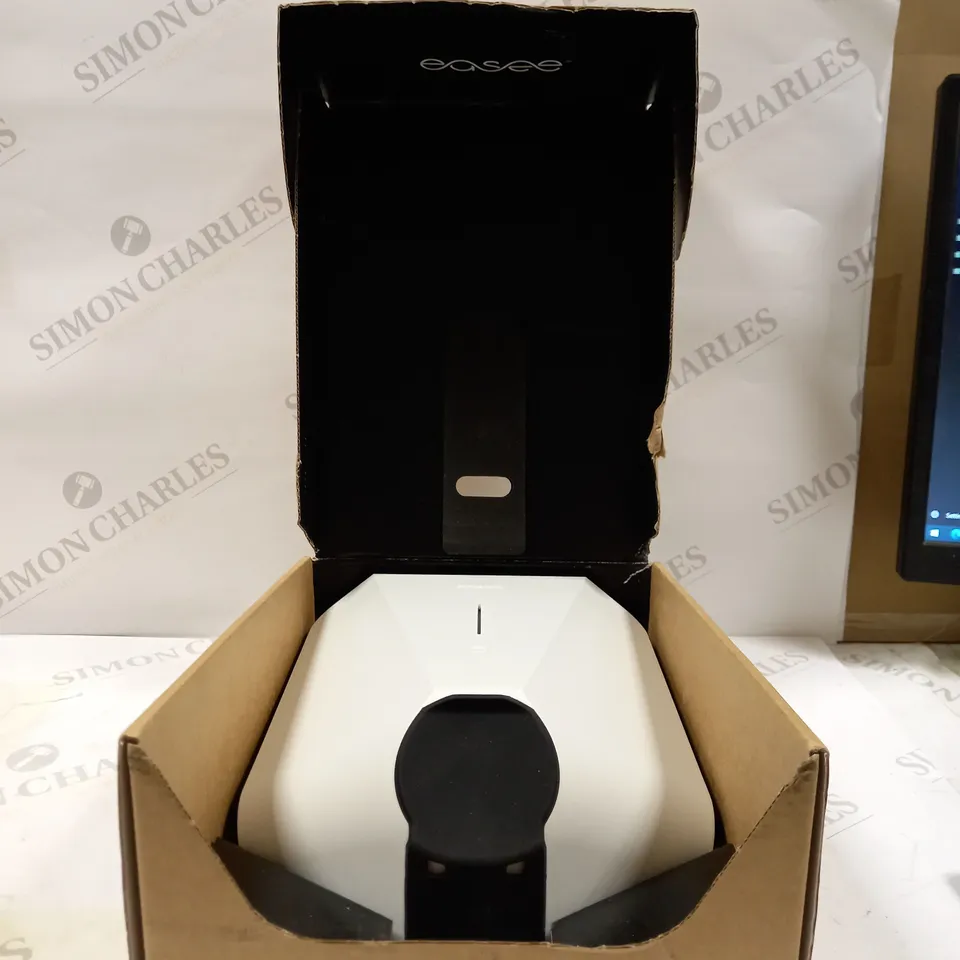 EASEE ONE CHARGER - WHITE