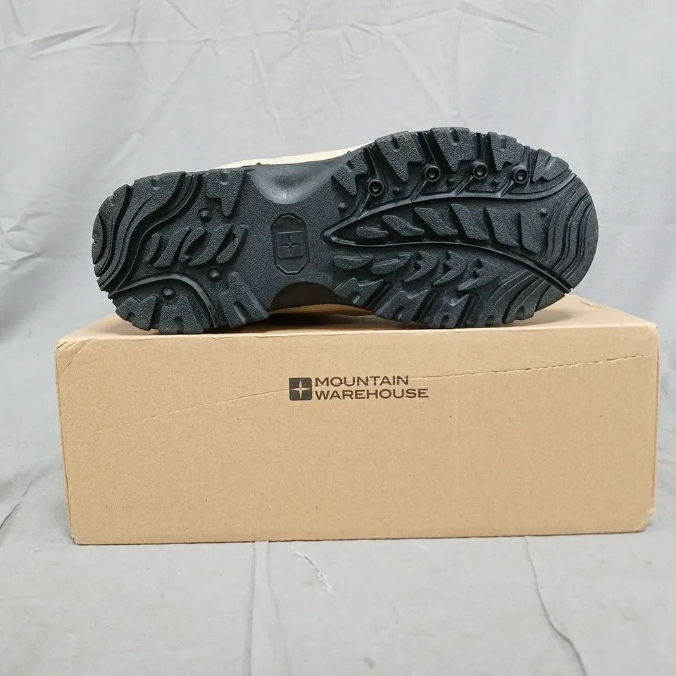 BOXED PAIR OF MOUNTAIN WAREHOUSE ADVENTURER WOMEN'S WATERPROOF WALKING BOOTS IN BEIGE SIZE UK 6.5