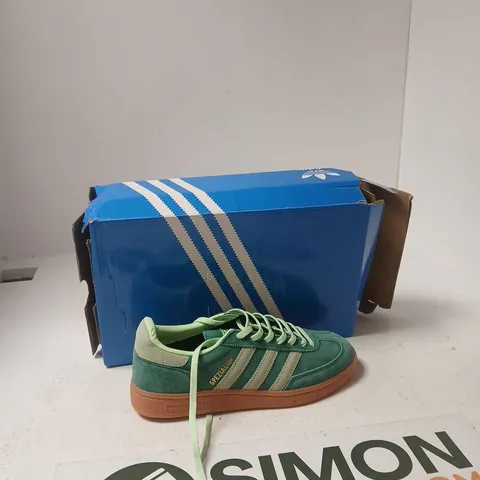 ADIDAS HANDBALL SPEZIAL IE5896 SNEAKERS – GREEN SUEDE, UK 5 (EU 39) – BOXED