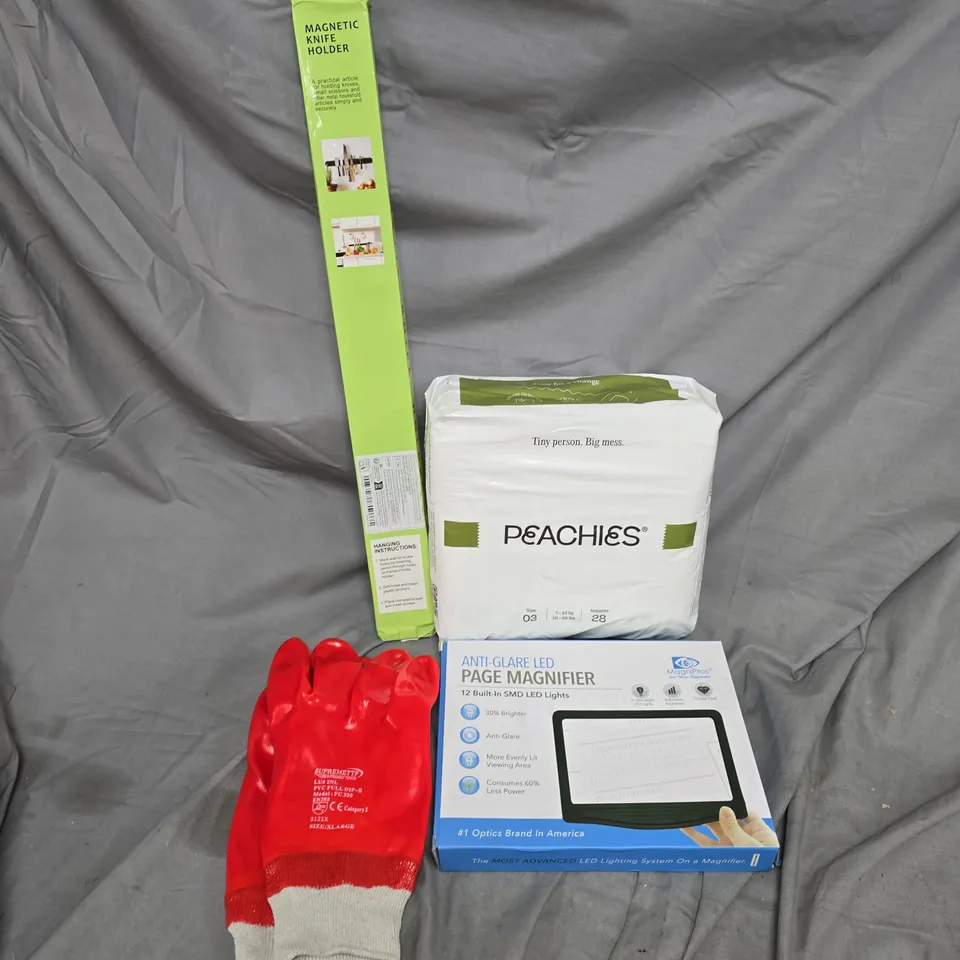 APPROXIMATELY 20 ASSORTED HOUSEHOLD PRODUCTS TO INCLUDE MAGNETIC KNIFE HOLDER, PAGE MAGNIFIER, SUPREMETTF GLOVES, ETC - COLLECTION ONLY
