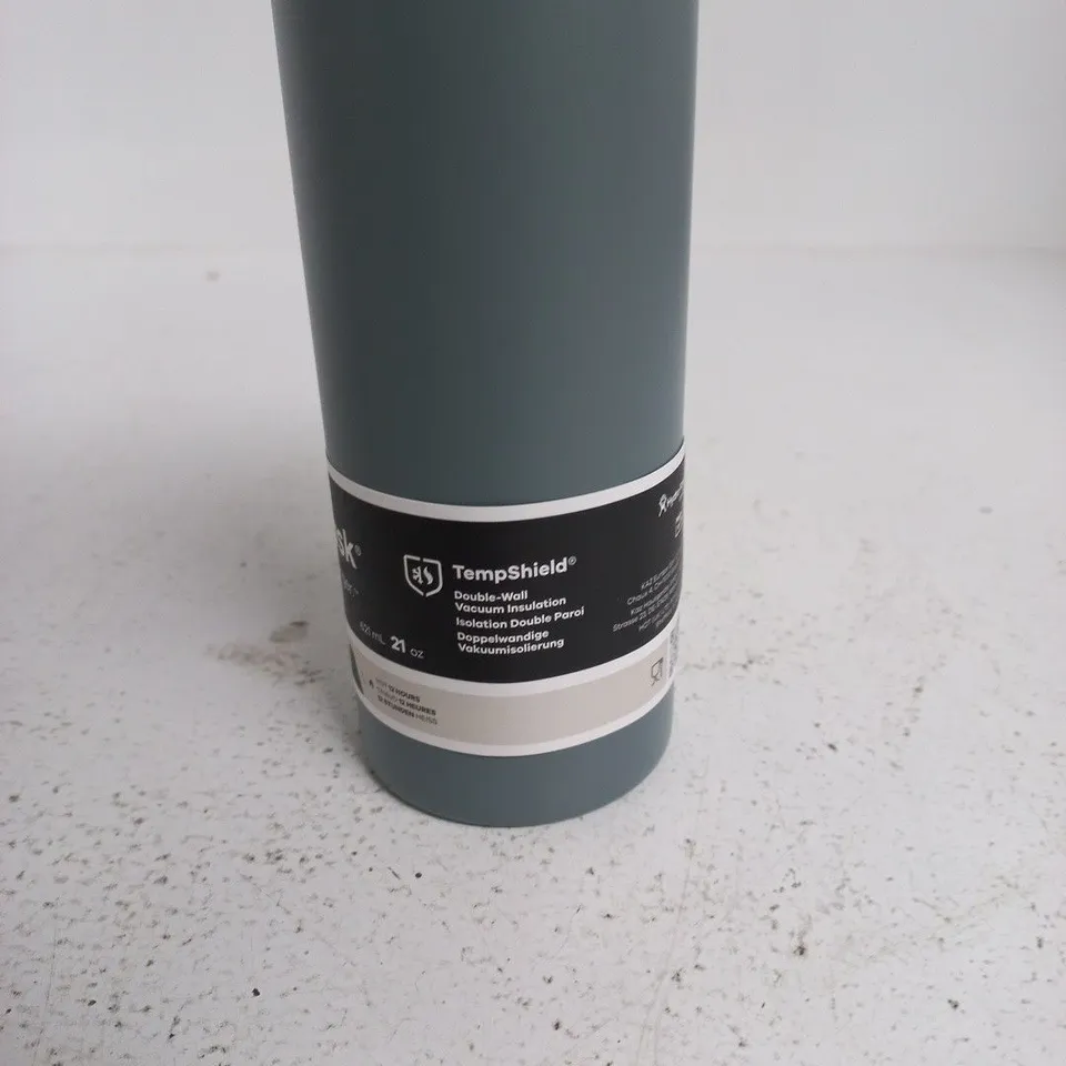 HYDRO FLASK WATER BOTTLE – 21 OZ, SLATE BLUE WITH TEMPSHIELD INSULATION