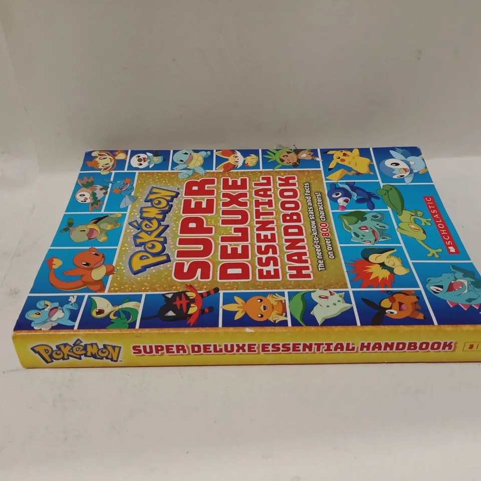 POKÉMON: SUPER DELUXE ESSENTIAL HANDBOOK