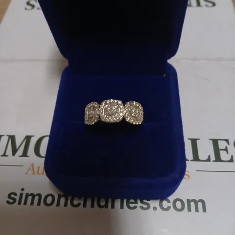 0.75CT DIAMOND MIXED CUT CUSHION STATION BAND RING 9CT GOLD 