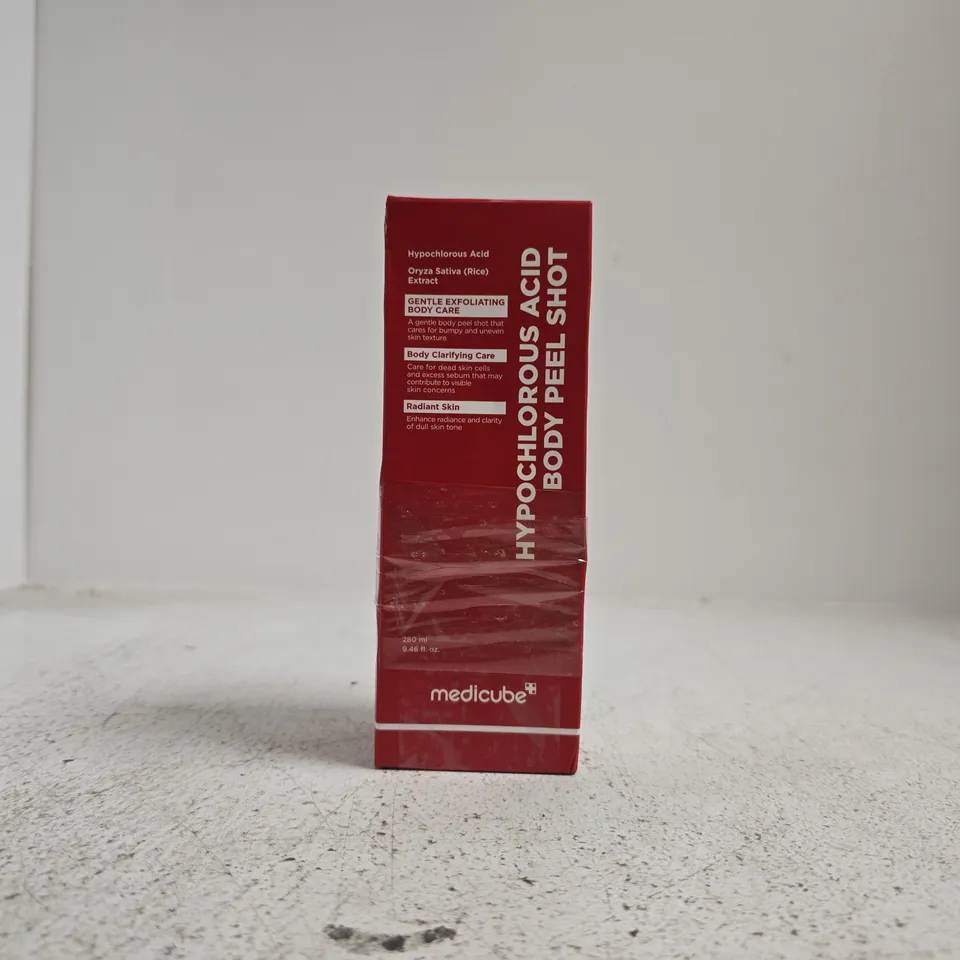 MEDICUBE HYPOCHLOROUS ACID BODY PEEL SHOT (280ML)