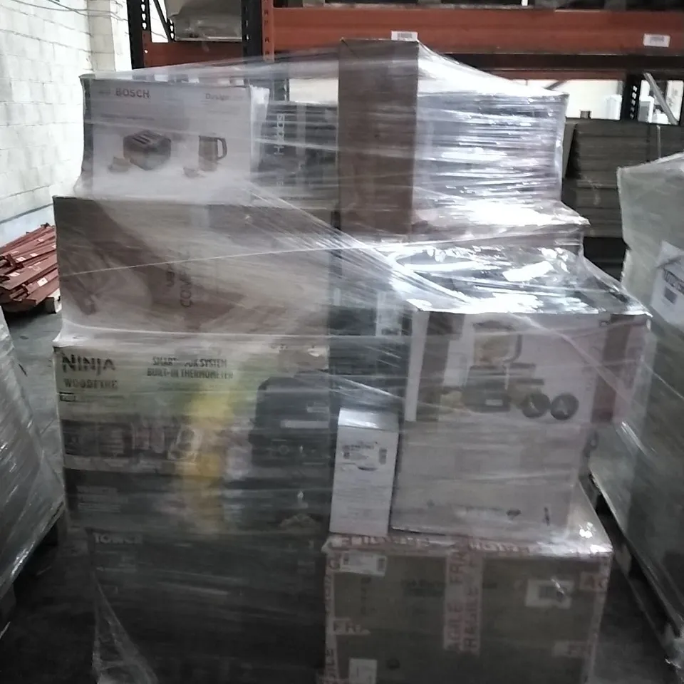 PALLET OF APPROXIMATELY 25 UNPROCESSED RAW RETURN HOUSEHOLD AND ELECTRICAL GOODS TO INCLUDE;