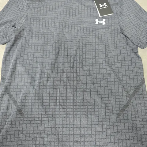 UNDER ARMOUR VANISH SEAMLESS GRID T-SHIRT IN GREY SIZE SMALL