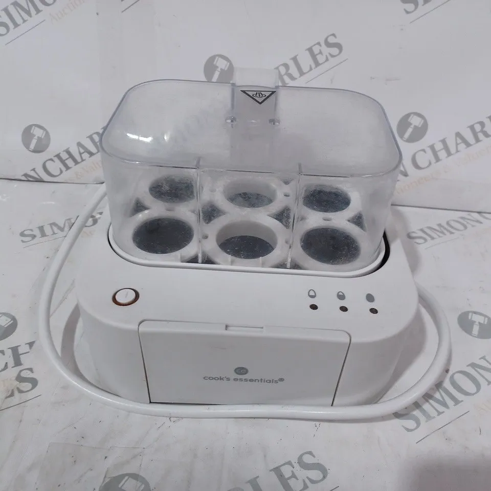 COOK'S ESSENTIALS THE SMART TALKING EGG COOKER