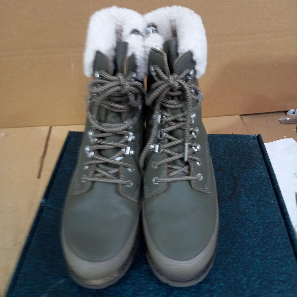 EMU OKAB WATERPROOF BOOTS - DARK OLIVE - UK 6