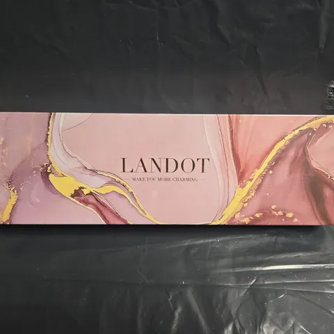 SEALED LANDOT HAIR STRAIGHTENERS