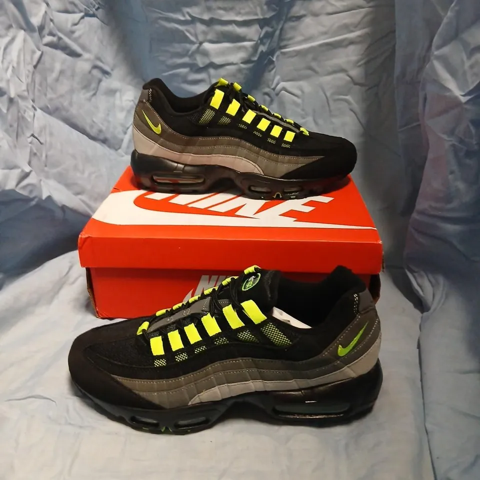 NIKE AIR MAX 95 TT TRAINERS – BLACK/GREY WITH NEON LACES, UK 10 (US 11)