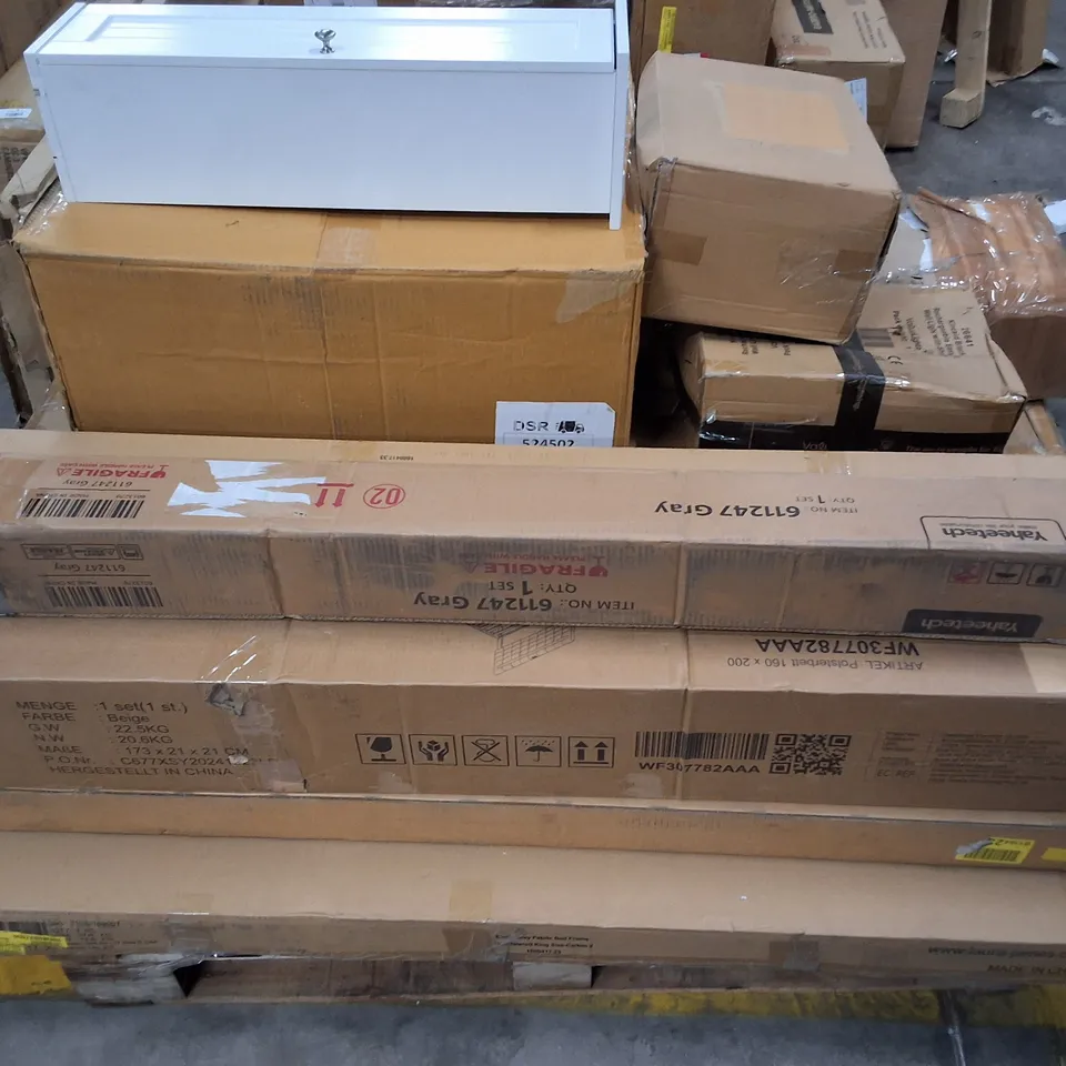 PALLET OF ASSORTED FLAT PACK AND HOUSEHOLD ITEMS TO INCLUDE BED FRAME AND COFFEE TABLE PARTS AND WALL LIGHT WITH SHADE