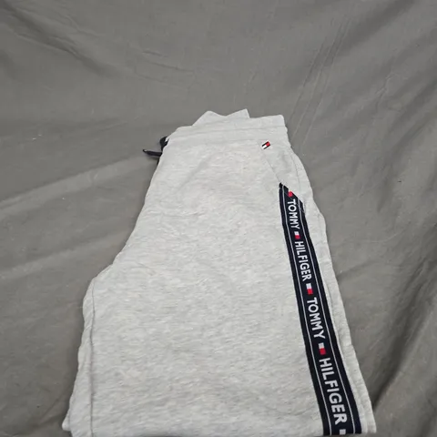 TOMMY HILFIGER TRACKSUIT BOTTOMS SIZE M