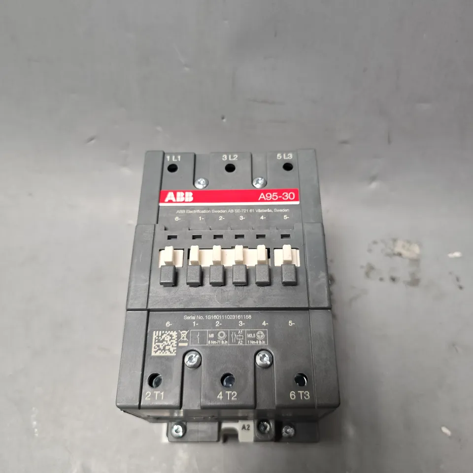 ABB A95-30 CONTACTOR 