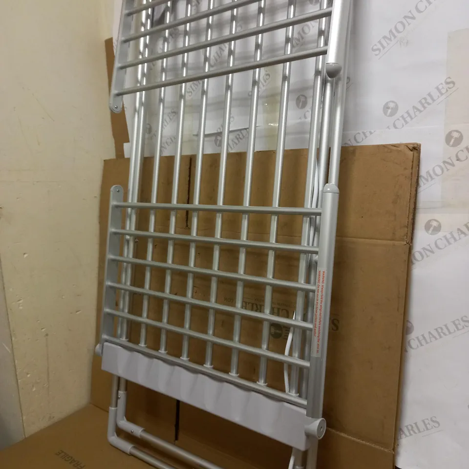 STATUS PORTABLE CLOTHES AIRER WITH WINGS 230W