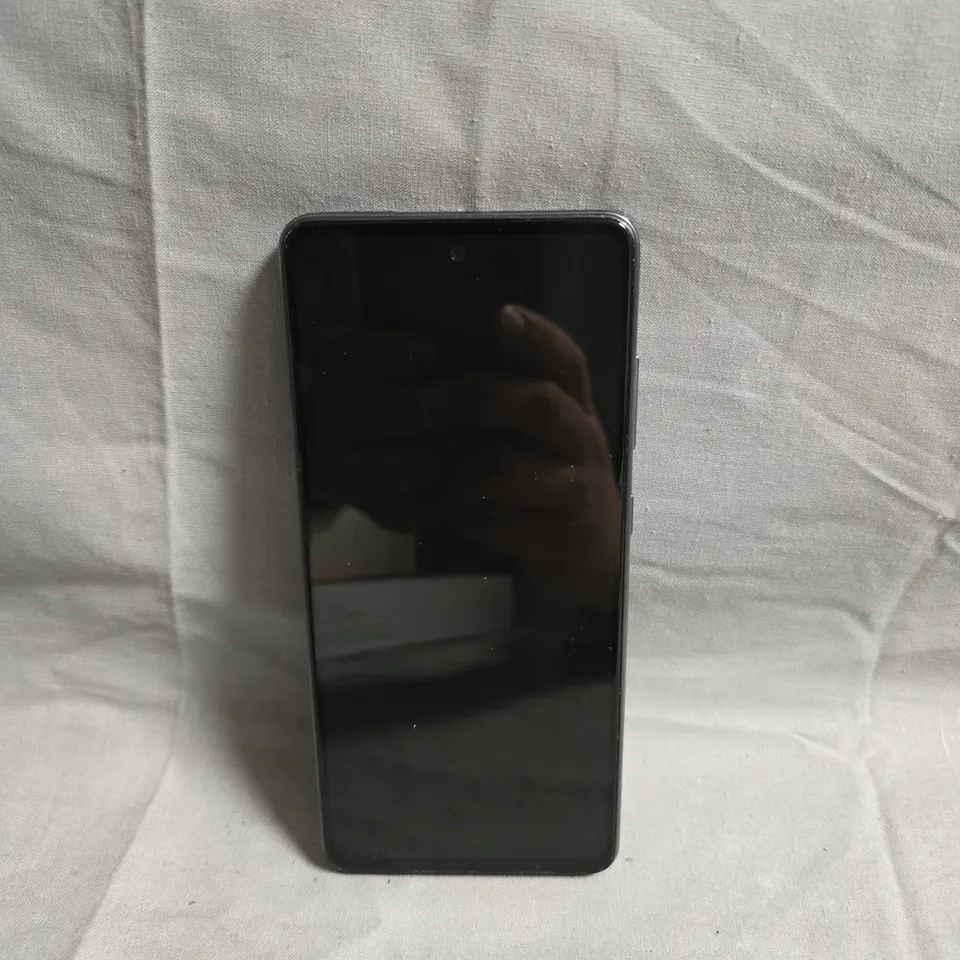 SAMSUNG GALAXY A52 PHONE - MODEL SM-A526B