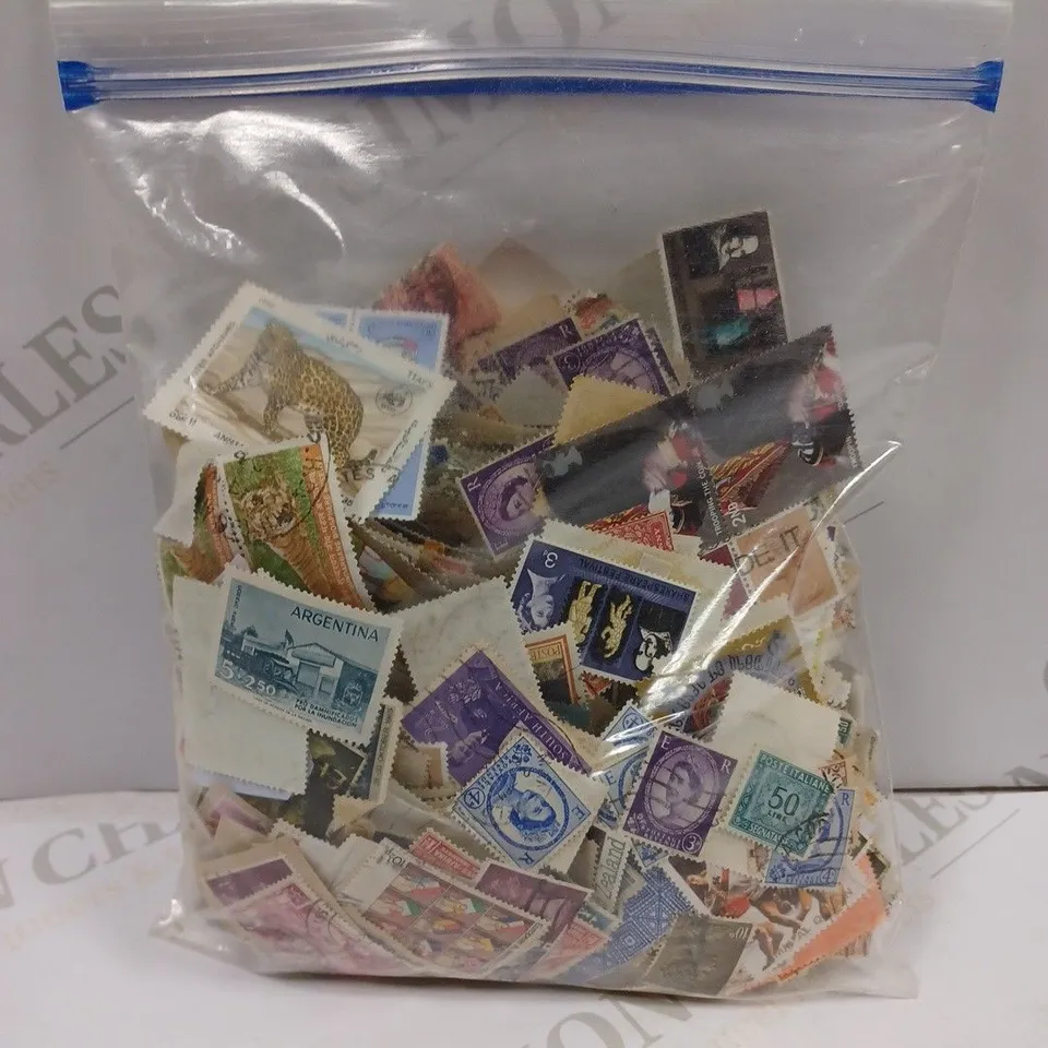 COLLECTION OF LARGE QUANTITY OF STAMPS FROM VARIOUS COUNTRIES & YEARS