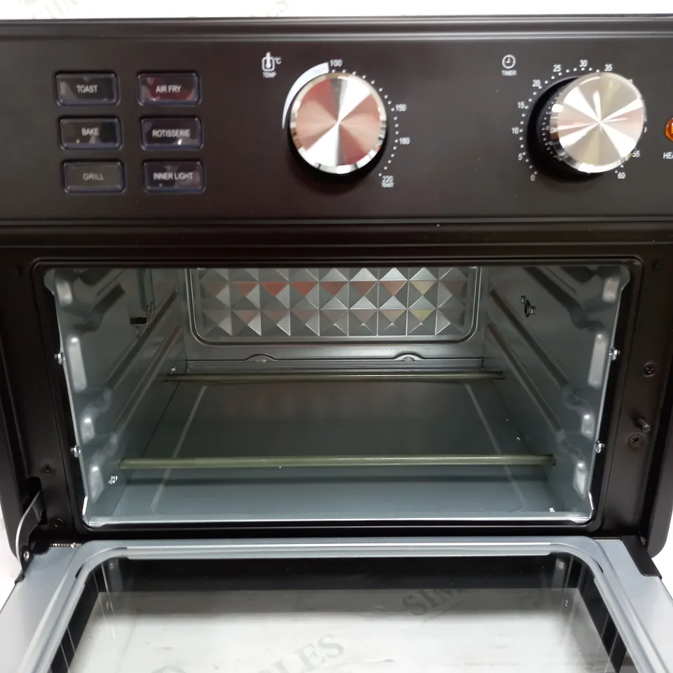 COOK'S ESSENTIAL 21-LITRE AIRFRYER OVEN IN BLACK