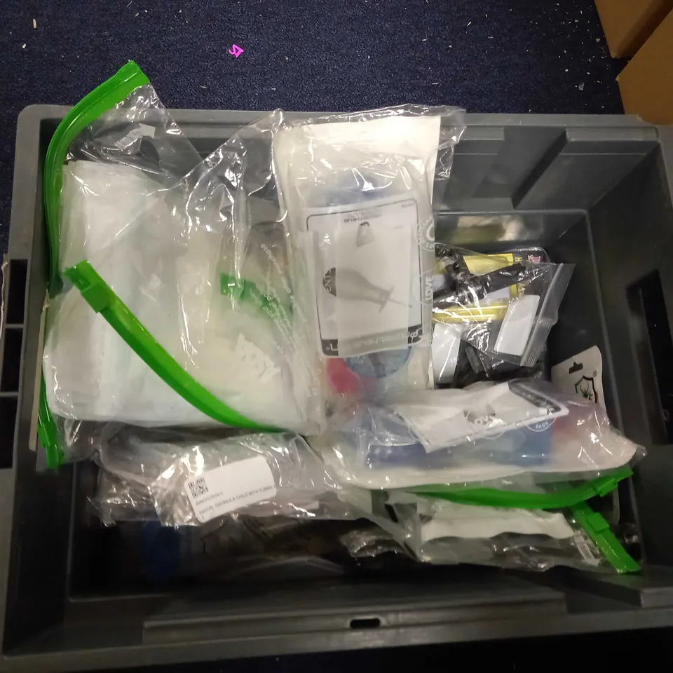 LOT OF ASSORTED HOUSEHOLD GOODS TO INCLUDE SCREWLESS FLATPLATE, STANLEY 12-25MM, AND ADDRESS LABELS ETC.