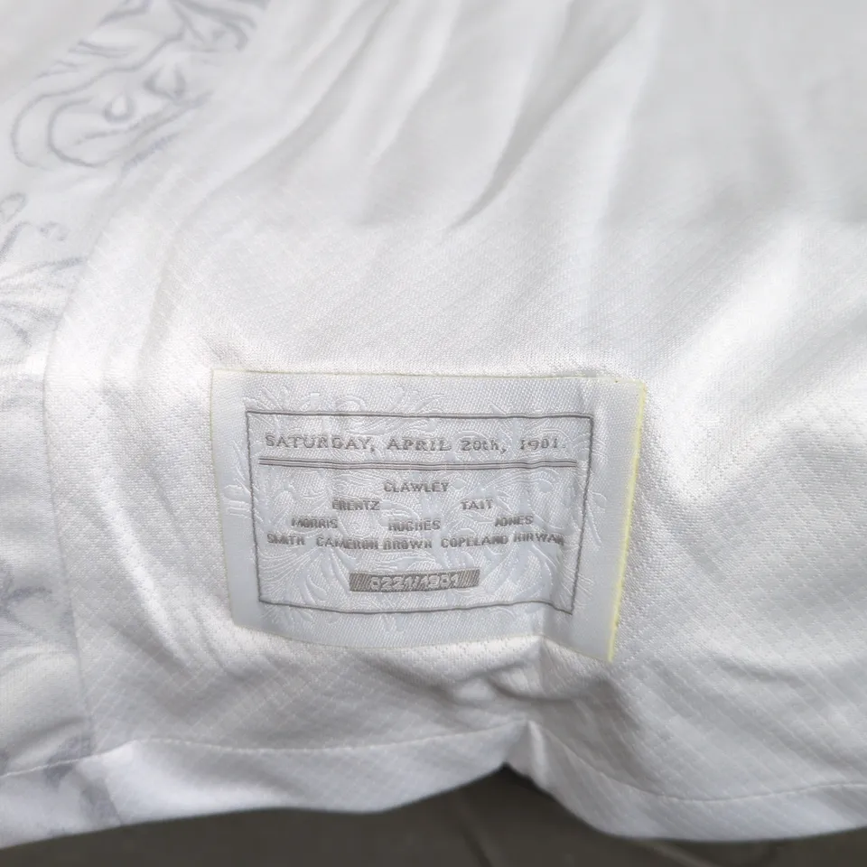 NIKE TOTTENHAM HOTSPUR 1901 EDITION FOOTBALL SHIRT WITH TAGS. LARGE