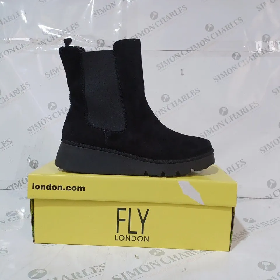 BOXED PAIR OF FLY LONDON KID SUEDE ANKLE BOOTS IN BLACK UK SIZE 9
