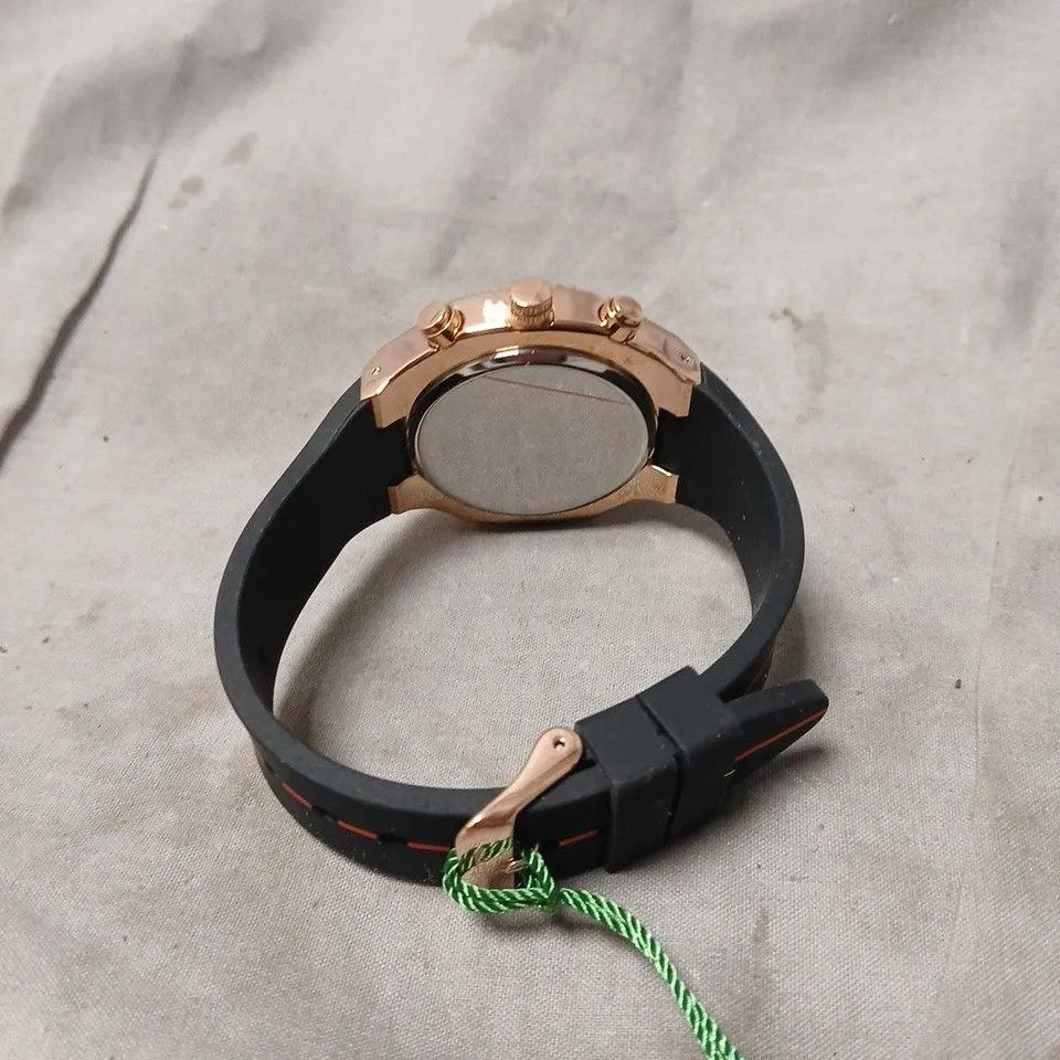 WRISTWATCH WITH ROSE-GOLD TONE CASE AND BLACK RUBBER STRAP – BOXED (MANN EGERTON)