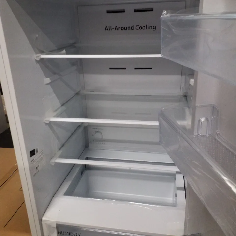 SAMSUNG RB33B610EWW/EU CLASSIC FRIDGE FREEZER 