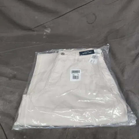 ABERCROMBIE AND FITCH WHITE HIGH RISE WIDE LEG CURVE LOVE JEANS SIZE 26 BAGGED TAGGED