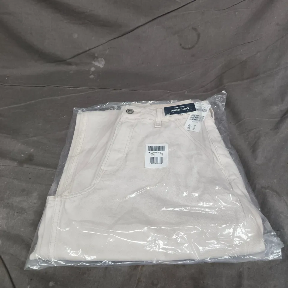 ABERCROMBIE AND FITCH WHITE HIGH RISE WIDE LEG CURVE LOVE JEANS SIZE 26 BAGGED TAGGED