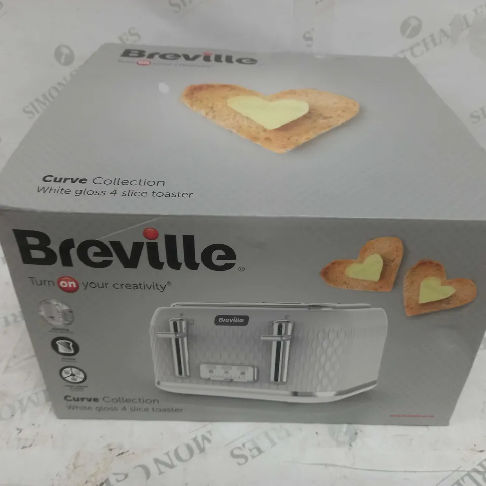 BOXED BREVILLE CURVE COLLECTION WHITE GLOSS 4 SLICE TOASTER