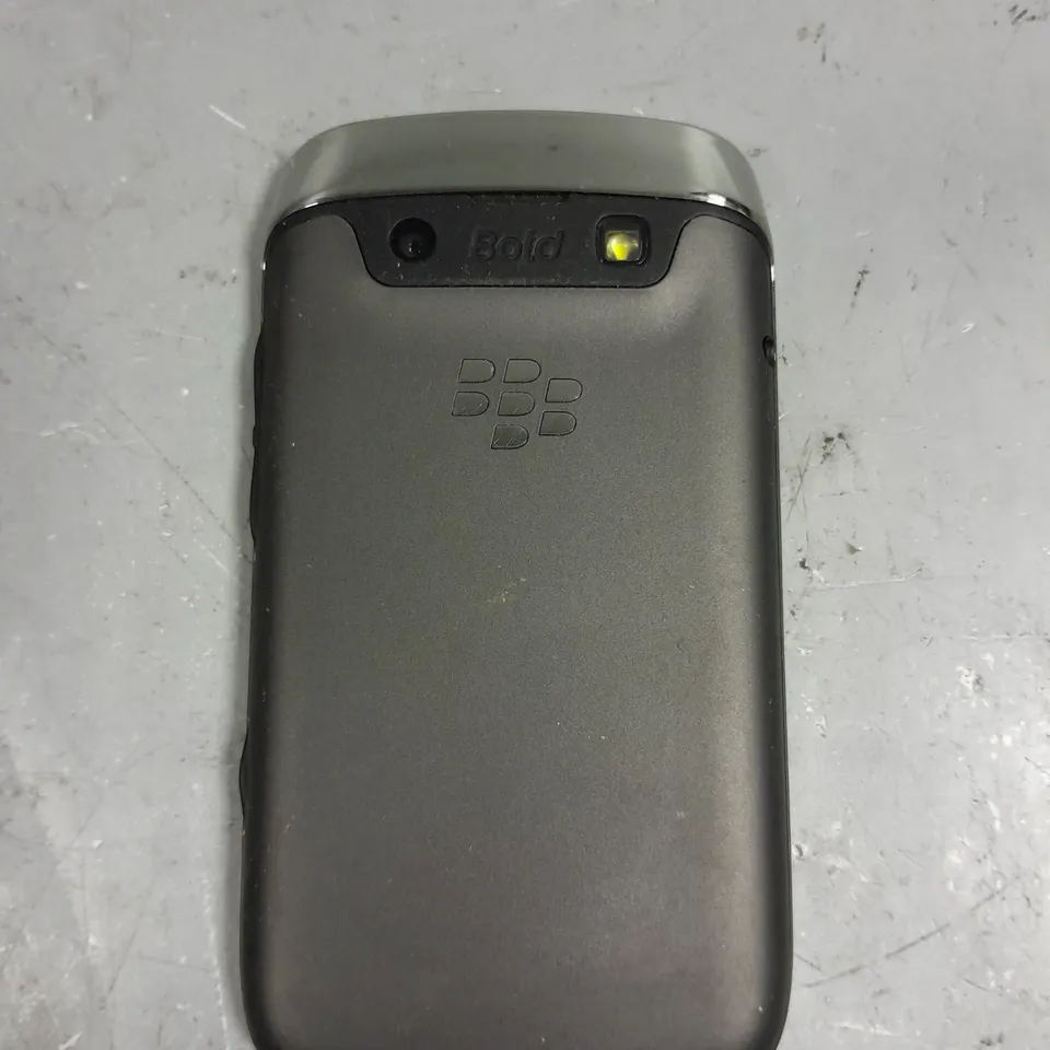 BLACKBERRY 9070 MOBILE PHONE