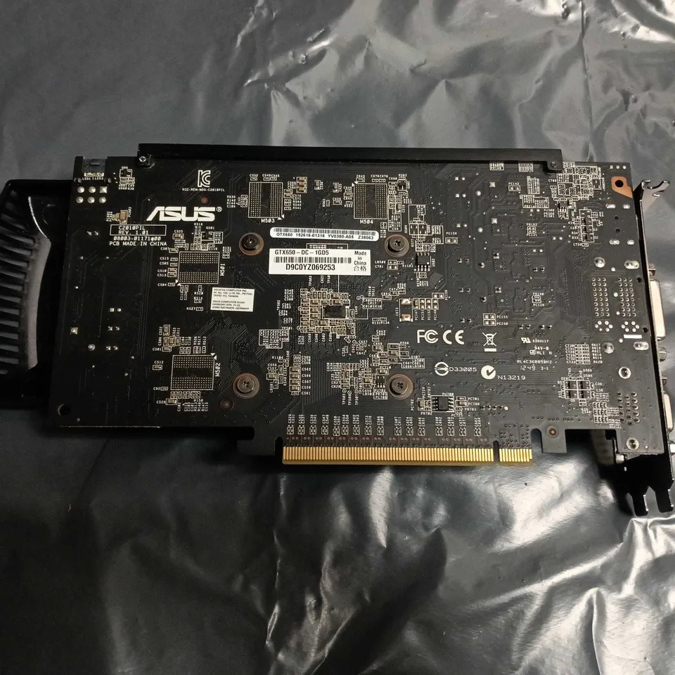 UNBOXED ASUS GTX650-DC-1GD5 GRAPHICS CARD