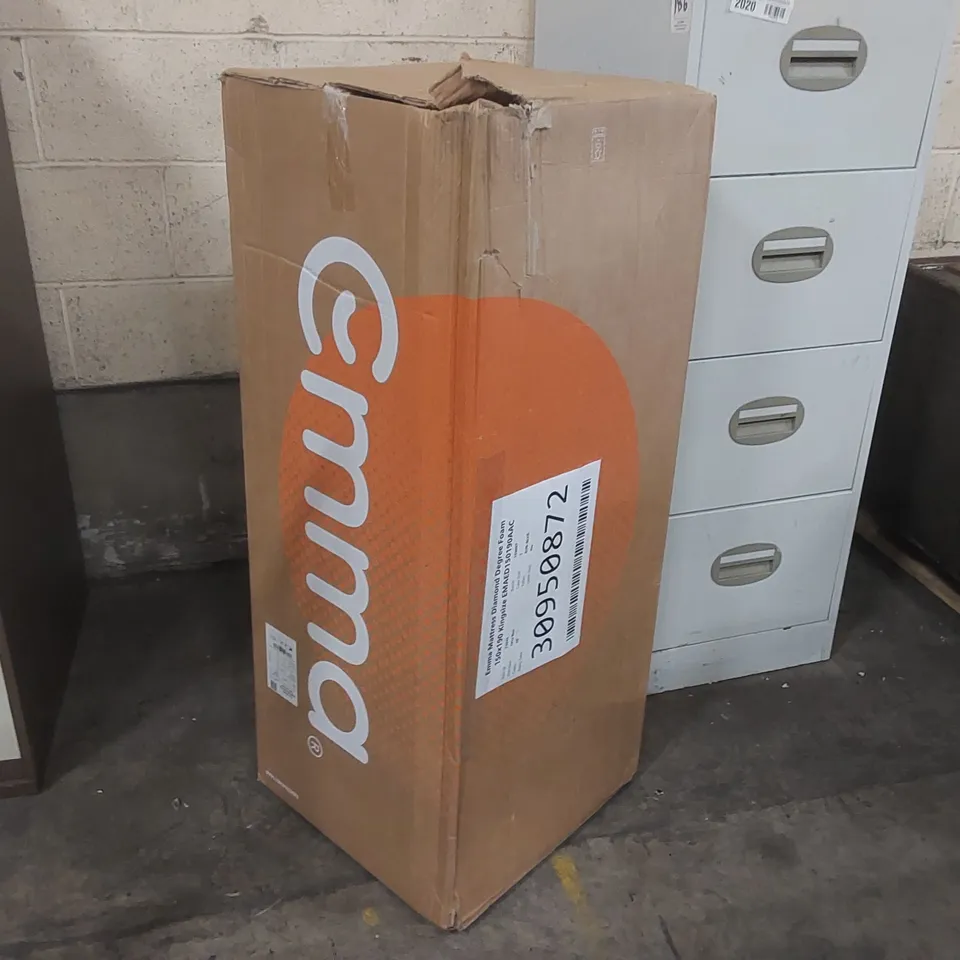 BOXED AND ROLLED EMMA DIAMOND DEGREES FOAM MATTRESS - 150 x 190cm