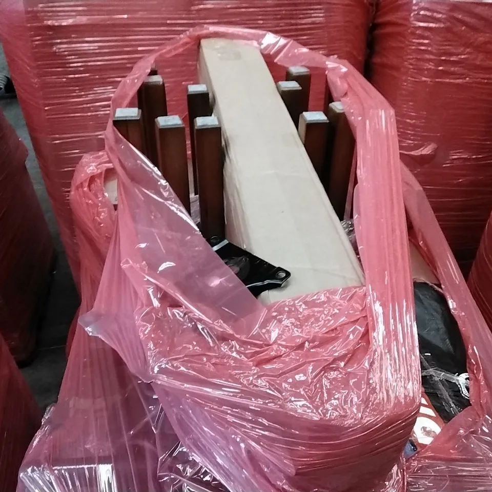 PALLET OF ASSORTED ITEMS TO INCLUDE: LAY-Z-SPA AIR JET HOT TUB, CORSAIR TC100 RELAXED GAMING CHAIR, KIDS BALANCE BIKES ECT