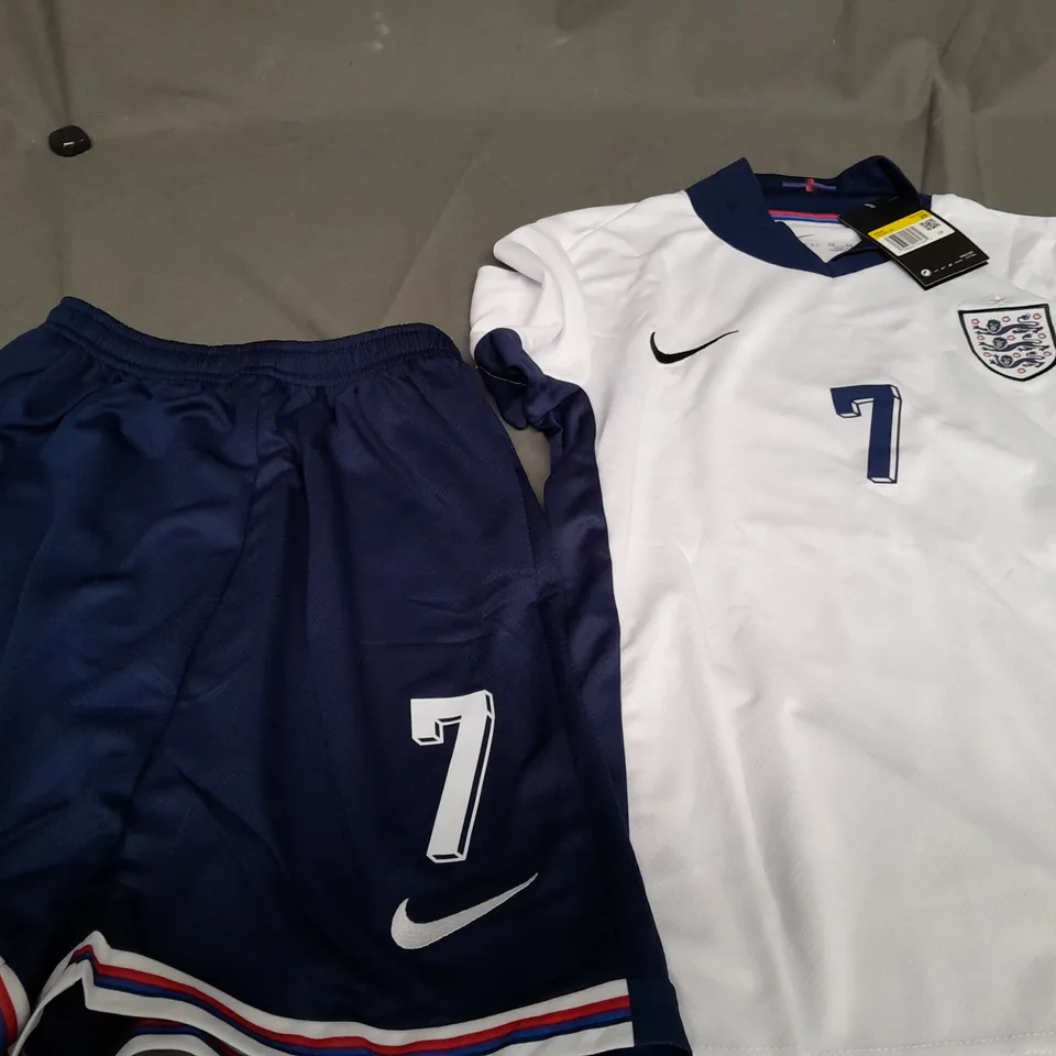 NIKE ENGLAND FOOTBALL SHIRT EUROS 2024 - SAKA 7 - SIZE 28