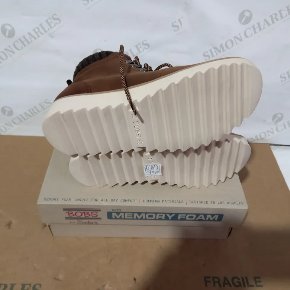 BOXED PAIR OF SKECHERS - SIZE 5