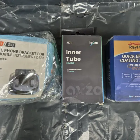 APPROXIMATELY 10 ASSORTED VEHICLE PARTS AND ACCESSORIES TO INCLUDE QUICK EFFECT COATING AGENT, INNER TUBE, ETC - COLLECTION ONLY