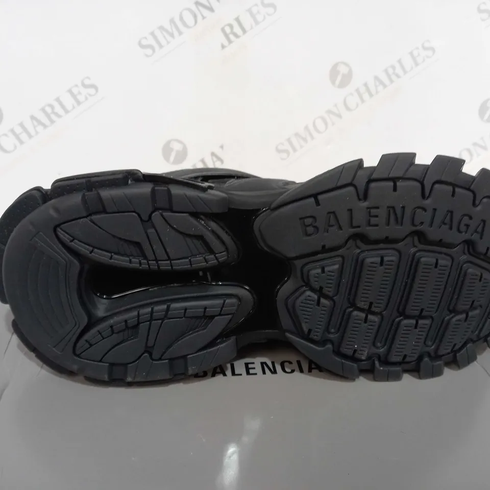 BOXED BALENCIAGA TRACK PANELLED TRAINER - UK SIZE 8