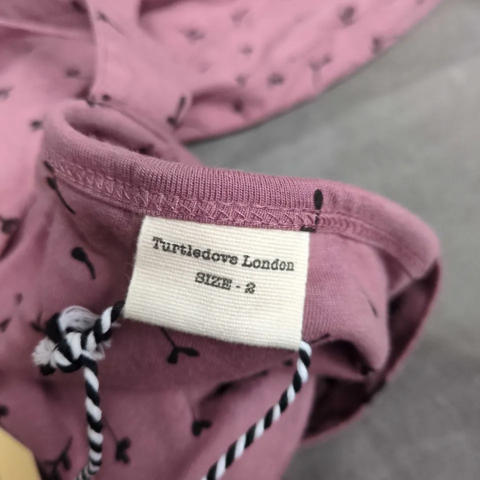 TURTLEDOVE LONDON SEEDLINGS PRINT LILA DUNGAREE IN PLUM – SIZE 2